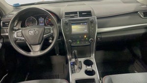 2017 Toyota Camry SE Auto (Natl)